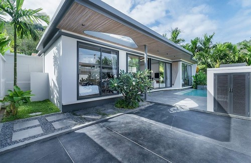 Ban Sakhu Villa | Stylish 2BR Naiton Aileen Villa w/Private Pool