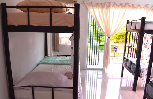 Khuekkhak Hostel | Burmese Corner