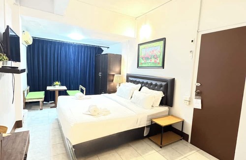 Patong Hotel | La Casa Residencies