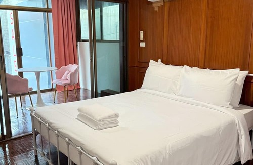 Nana Hotel | Stay On Sukhumvit 11