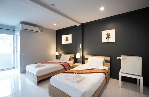Si Phraya Hotel | 185 @ Surawong Hotel