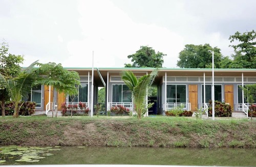 Phra Pradaeng Hotel | WoodViewResort