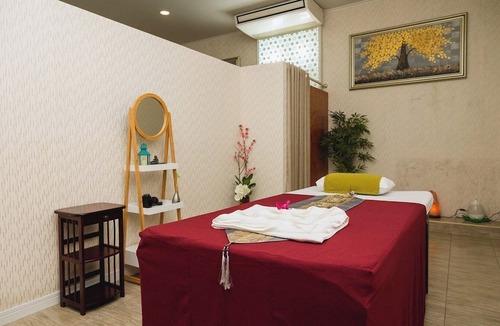 Saen Phu Dat Villa | Sanpudard Health and Wellness Club