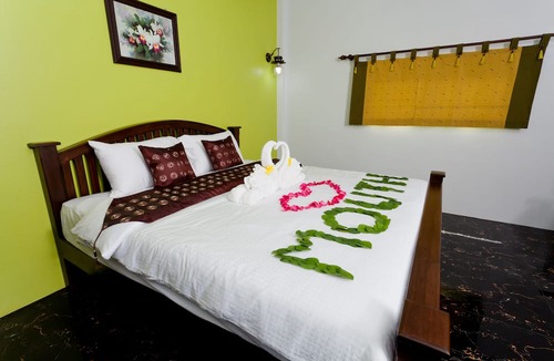 Khuekkhak Hotel | The Mouth Resort