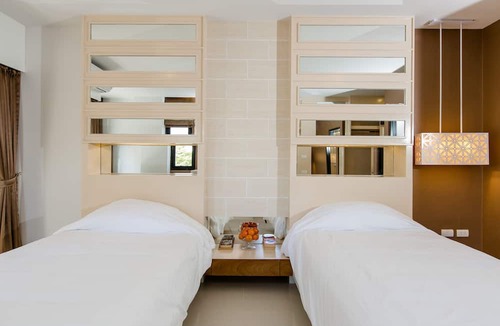 Phuket Hotel | Naka Residence