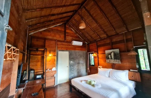 Huai Nam Khao House | Amarit Onsen Homestay