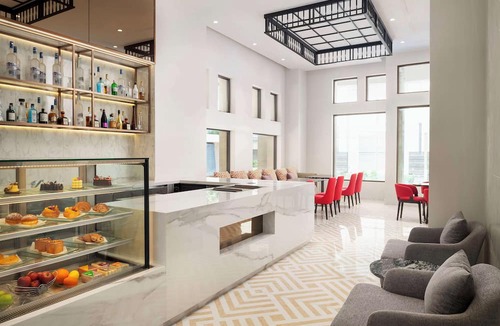 Ploenchit Hotel | Radisson Hotel Chateau de Bangkok