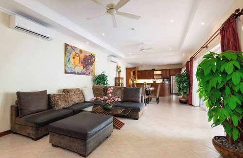 Jomtien Villa | Luxury 2BR Pool Villa Pratamnak Soi5 - 50m to Beach