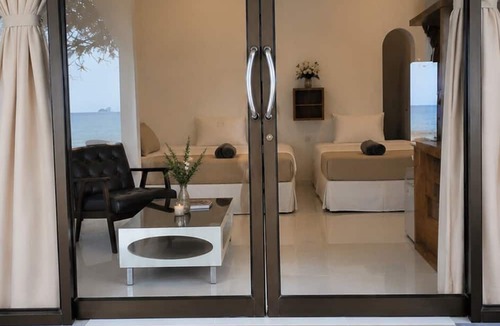 Haad Yao Hotel | Secret Place Hotel and Restaurant