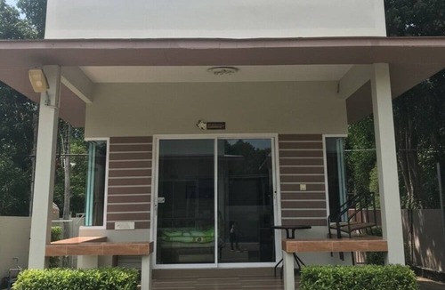 Khlong Khut Hotel | Peai Ta Lea Resort