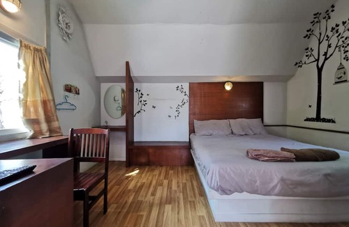 Si Racha Hotel | De Coco House