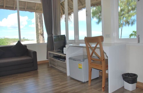 Puk Tian Hotel | Puktien Cabana Beach Resort and Residence