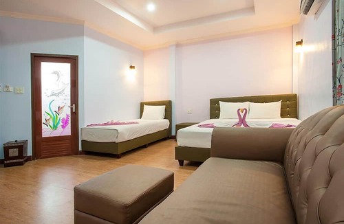 Khanom Hotel | Chonnapha Resort