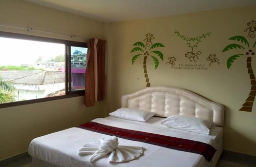 Ban Phe Hotel | Laemya Inn