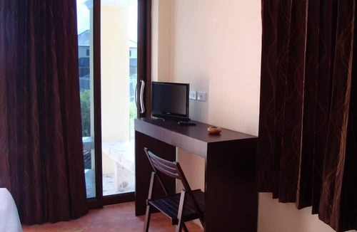 Khanom Hotel | Bamboo Resort