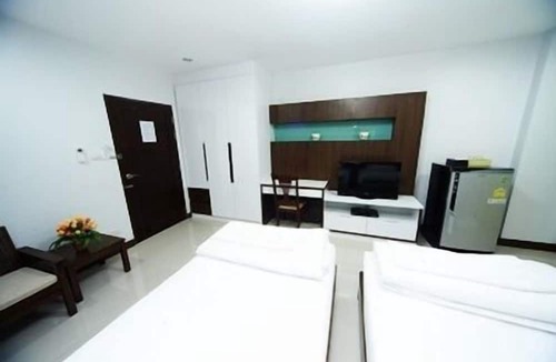 Chonburi Hotel | Central place serviced apartment 1