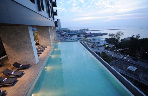 Tha Thaewawong Apartment | Oakwood hotel & Residence Sri Racha