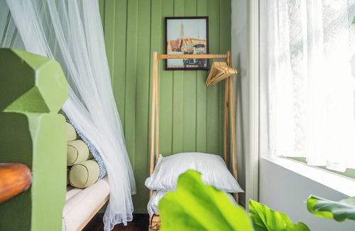 Pom Prap House | Baan Lek Tee 6 - Chinatown near Yaowarat and MRT