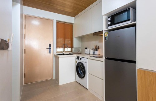 Bophut Apartment | Bright 1BR Condo Pool Gym Easy Access C269