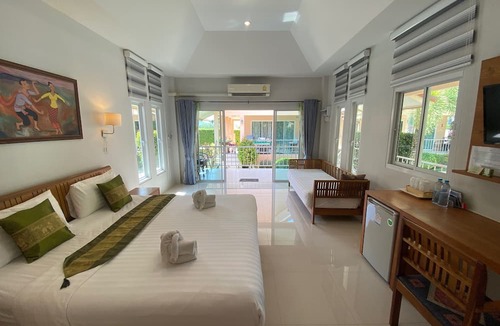 Pak Nam Pran Villa | Chang Noi wheelchair accessible resort