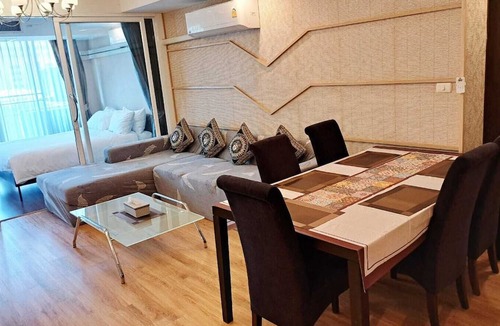 Khlong Toei Nuea Condo | 7D - Short-Term Rental Allowed - Downtown Bkk Serviced Apartment