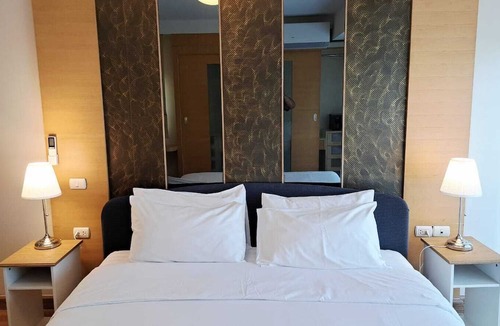 Khlong Toei Nuea Condo | 7D - Short-Term Rental Allowed - Downtown Bkk Serviced Apartment