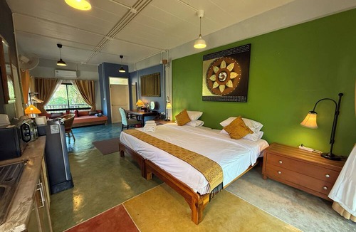 Sam Roi Yot House | Golden Mango House