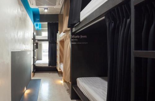 Ekkamai Hostel | BoB Hostel บ็อบโฮสเทล