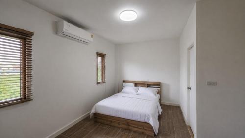 Lat Lum Kaeo Apartment | บ้านทาวน์โฮม ทั้งหลัง 2 นอน 3 น้ำ- The Chic Town