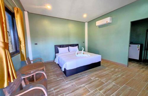 Prakhon Chai Hotel | อาริยา กรีนสเตย์ รีสอร์ท