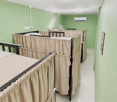 Khlong Sok Hostel | Hello Bella khaosok hostel