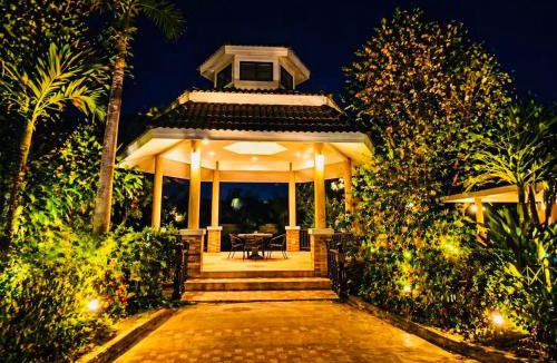 Hin Lek Fai Villa | 5BR Villa for 10 Private Estate Hua Hin