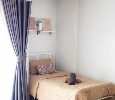 Hat Yai Apartment | River 1 2BR 8Pax 9 Mins to LeeGarden Free Netflix