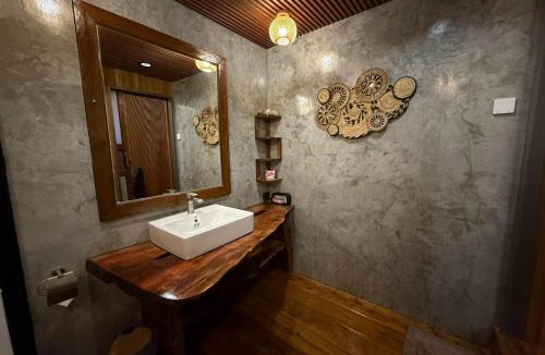 Nuea Khlong House | Little Rock Kohjum