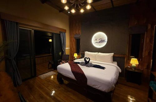 Nuea Khlong House | Little Rock Kohjum