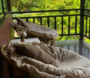 Ban Na San House | บ้านริมชล บ้านสวนสราญชล