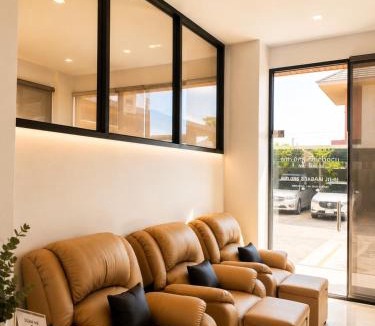 Nakhon Si Thammarat Hotel | โรงแรมแซนด์บอกซ์ นครศรีธรรมราช
