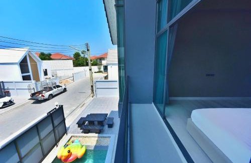 Pong Villa | ซันไบร์ท พลูวิลล่า