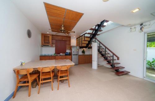 Cherngtalay Villa | Surin 4 Bedrooms Balinese Style Holiday Villa Private Pool Private and Quiet 8-Minute Walk to the Beach New Home Special Offer
