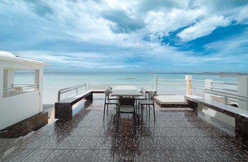 Ban Chang House | Gao Lighthouse Phala Beach