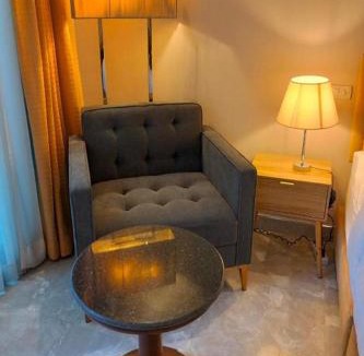 Nong Pla Lai Resort | Varaya Resort