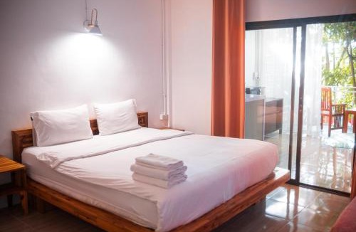 Thong Sala Hostel | MESTO Koh Phangan - Creative Stay & Community Hub