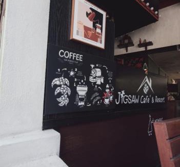 Lipa Noi Resort | Jigsaw Cafe & Resort