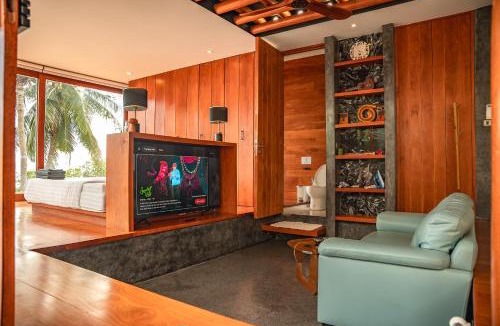 Hin Hong Villa | Villa Amrita - Oceanfront Villa with Private Beach
