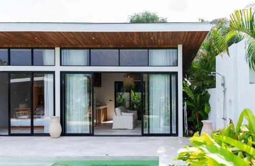 Bophut Hills House | Golden Palm Pool Villa near Fishermans Village
