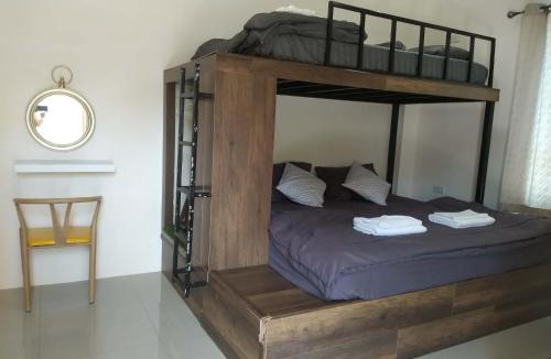 Talat Yai Hotel | ขุนโลหะ K̄hun loh̄a