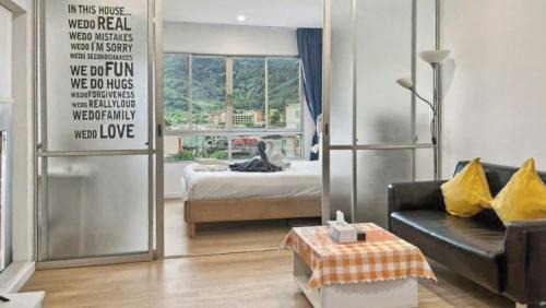 Kathu Apartment | Dcondo Kathu - Top Floor 1 Bdr Condo with shared Pool