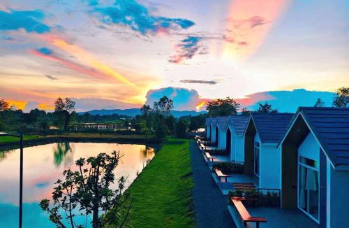 Wichian Buri Resort | Hug Home Resort Wichianburi ฮักโฮม รีสอร์ท วิเชียรบุรี