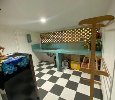 Khao Phanom Apartment | บ้านเพื่อนโฮมสเตย์ เขาพนม Friend House Homestay