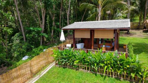 Sawi Resort | Baan Lhongviewlay Retreat บ้านหลงวิวเล รีทรีท